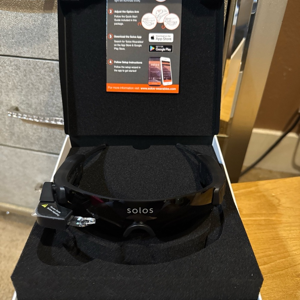 Smart glasses - Picture 2 of 3